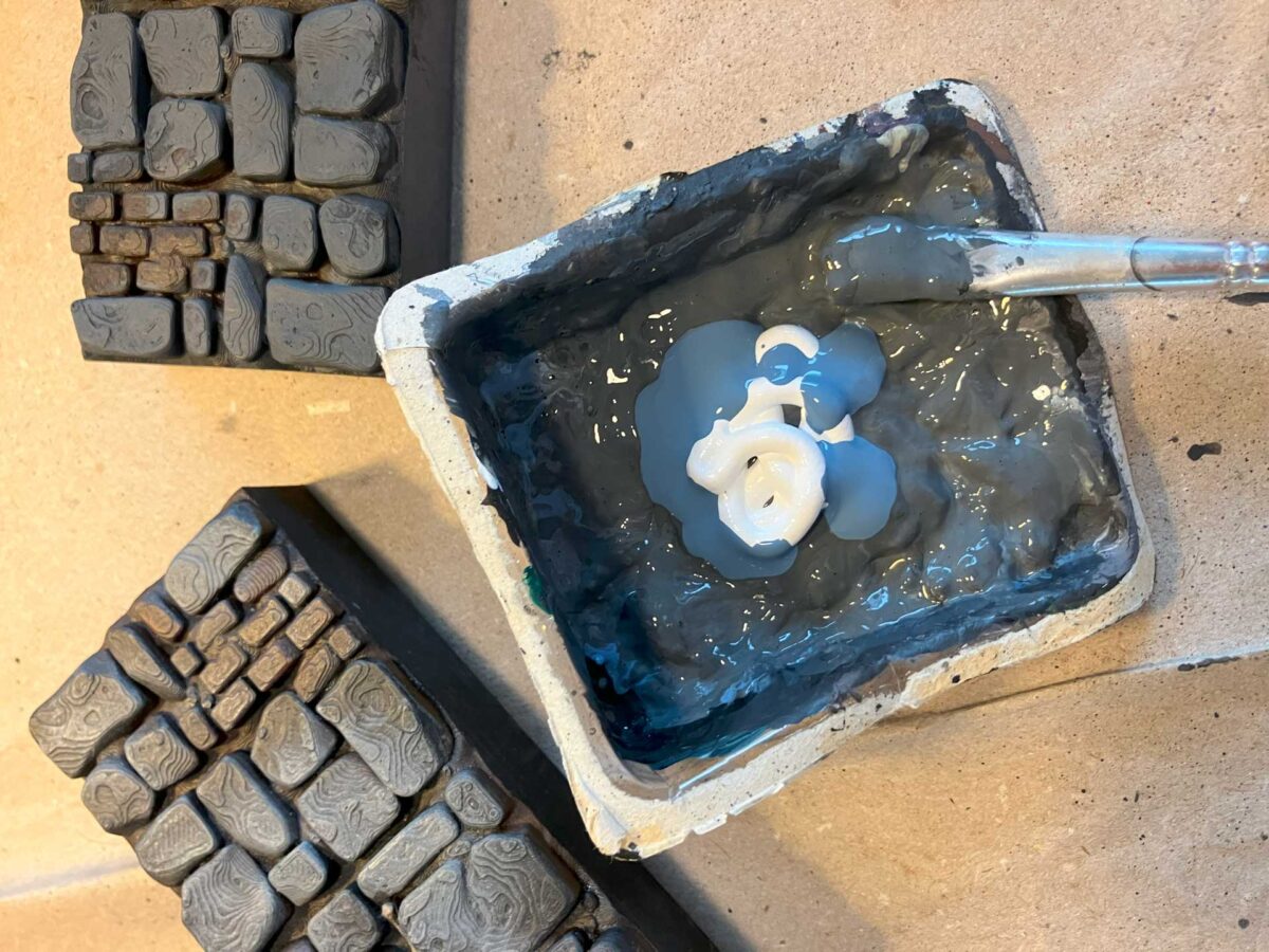 Painting Baisc Tiles in a two tone color scheme 047